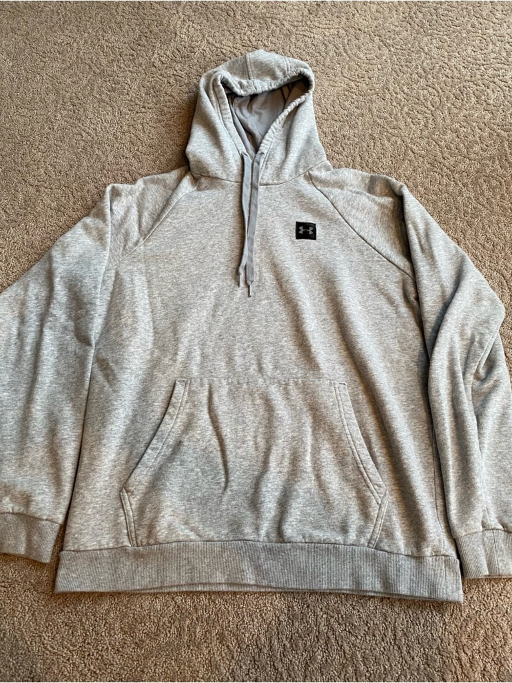Under Armour Light Gray Pullover Hoodie Large